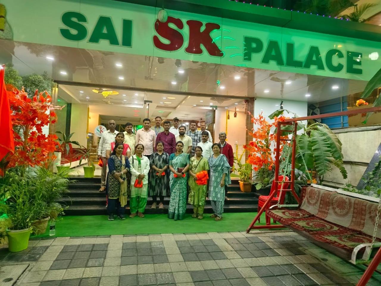 Hotel Sai SK Palace Shirdi Bagian luar foto