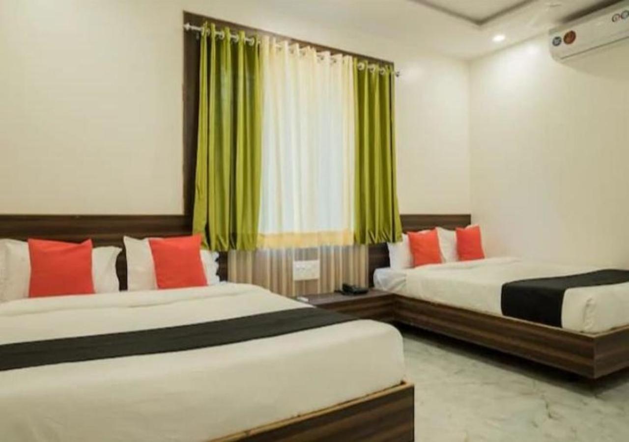 Hotel Sai SK Palace Shirdi Bagian luar foto