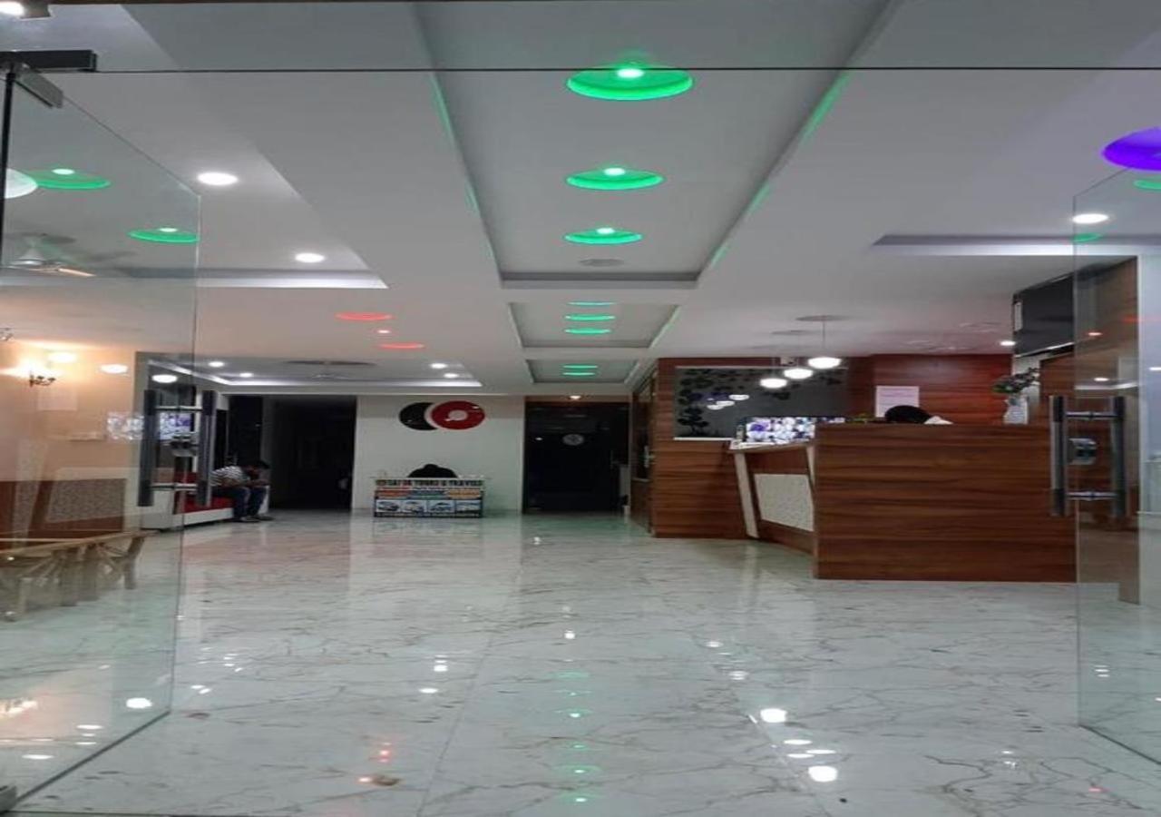 Hotel Sai SK Palace Shirdi Bagian luar foto